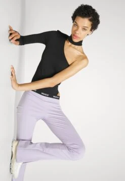 Hugo Neleari - Top - Black -Hugo 6b3a9855b9004108a7df983ee83e8e05