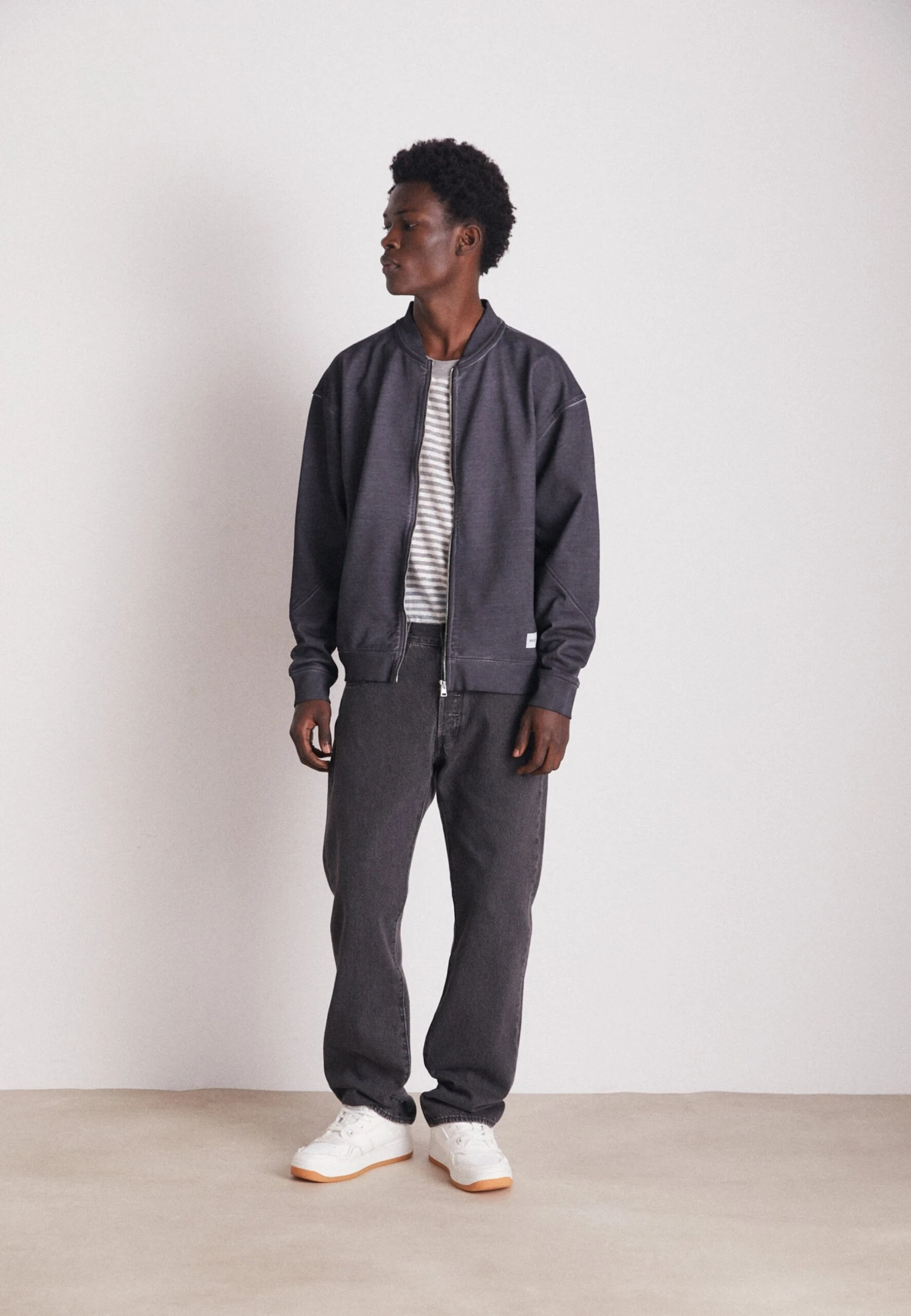 Hugo Darlik - Bomber Jacket - Black 4 Hugo Darlik - Bomber Jacket - Black - Image 2