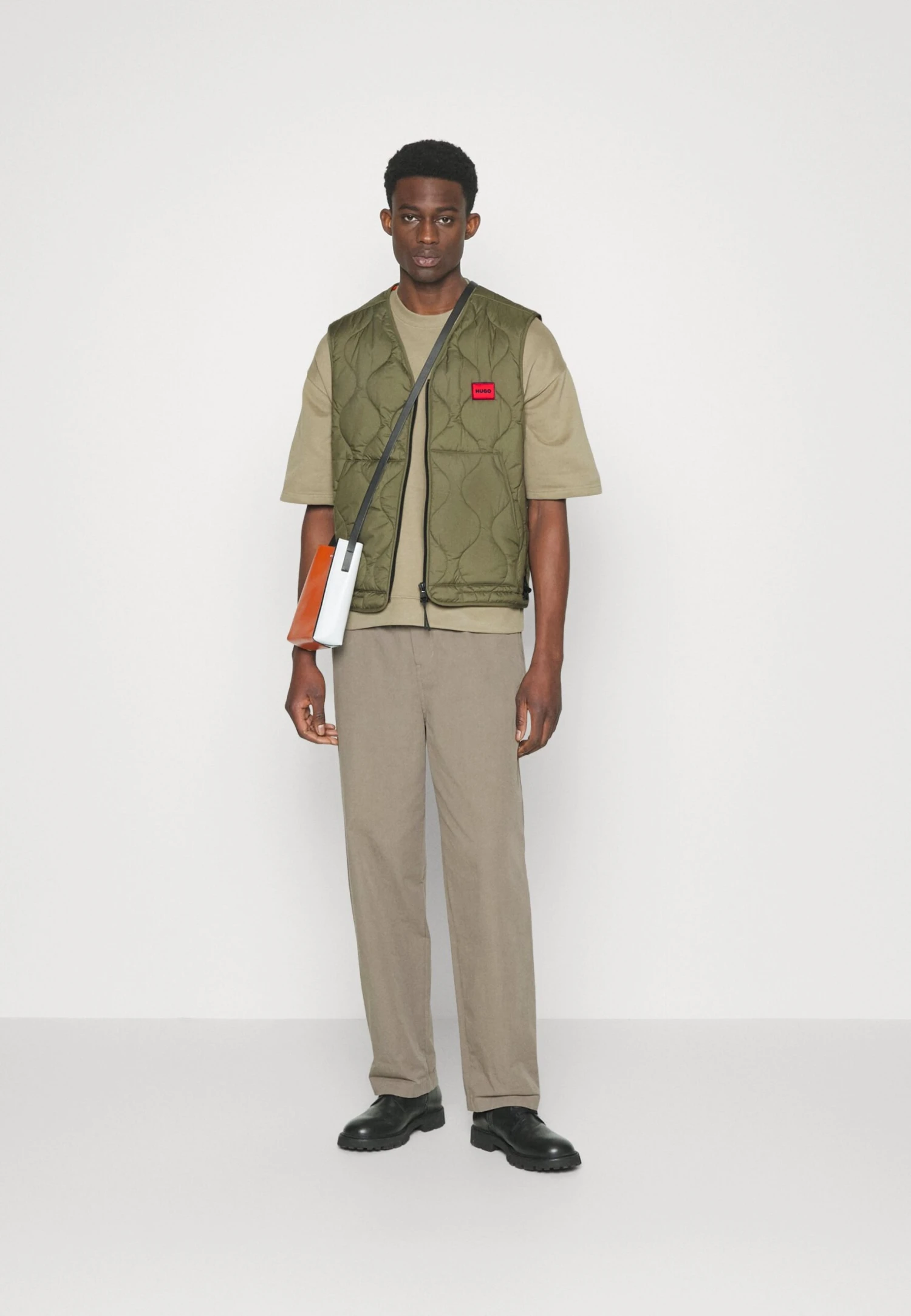 Hugo Bethano - Waistcoat - Open Green 4 Hugo Bethano - Waistcoat - Open Green - Image 2