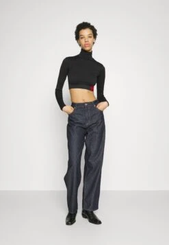 Hugo Denini - Long Sleeved Top - Black -Hugo 728bea9177174eb48954edba3954da29