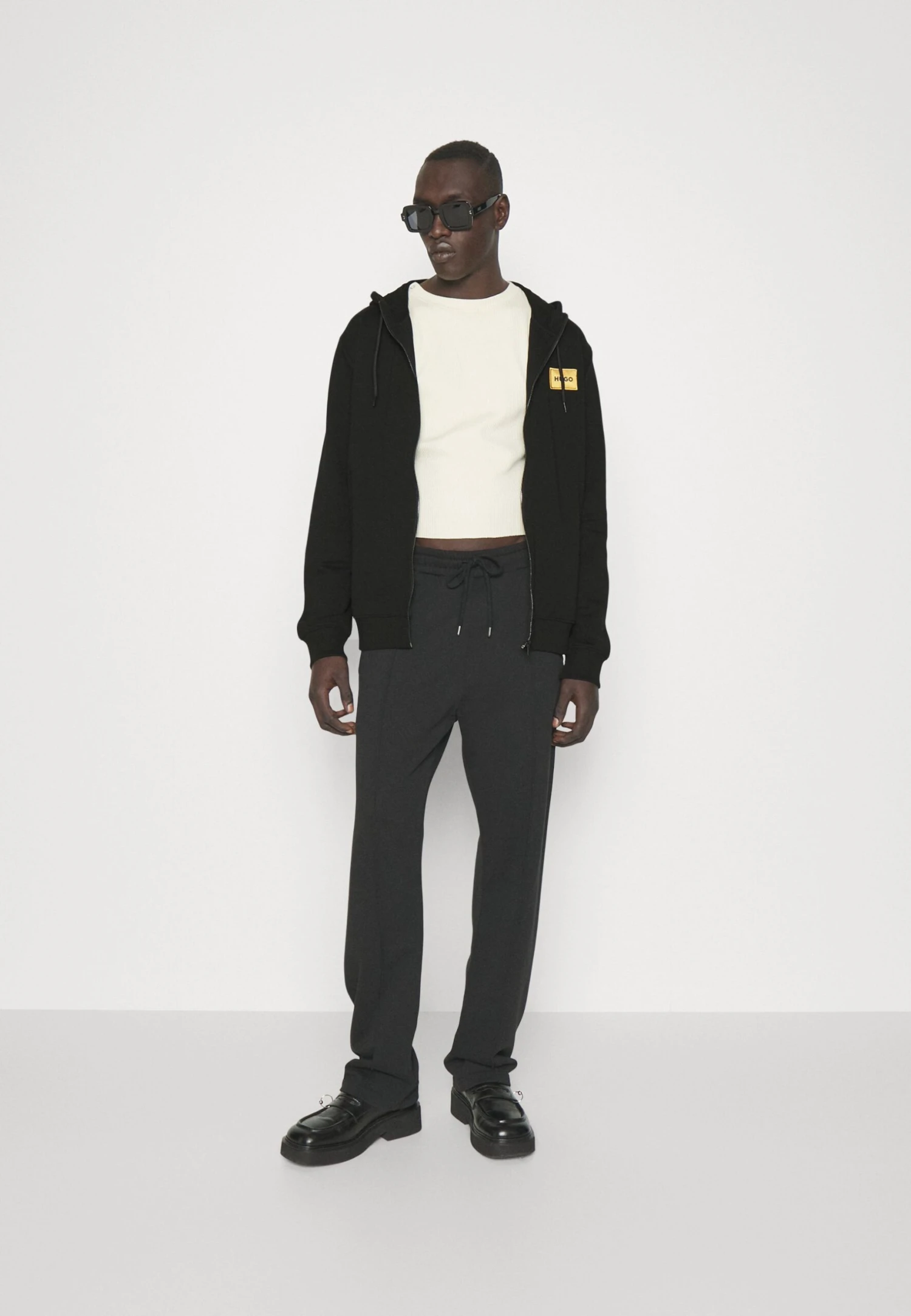 Hugo Daple - Zip-Up Sweatshirt - Black 4 Hugo Daple - Zip-Up Sweatshirt - Black - Image 2