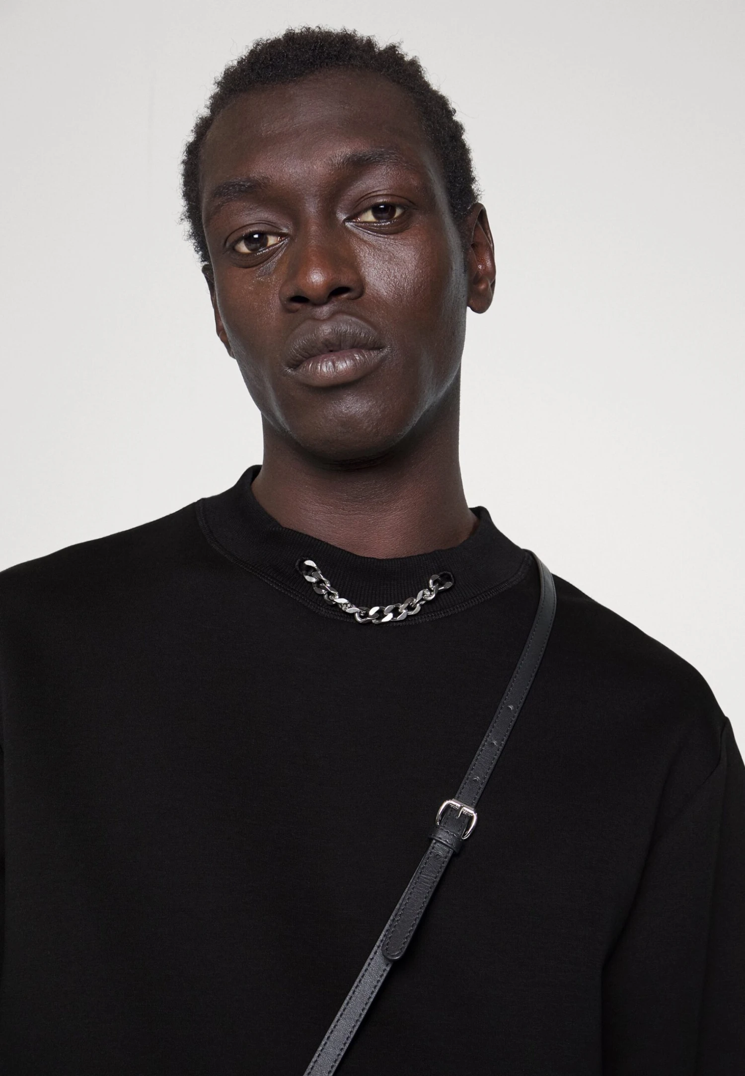 Hugo Derentil- Jumper - Black 6 Hugo Derentil- Jumper - Black - Image 4