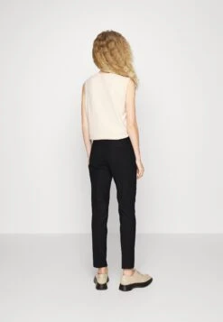 Hugo Hetana - Trousers - Black -Hugo 757f8a7080ea44598b941cbbd3f9f10f