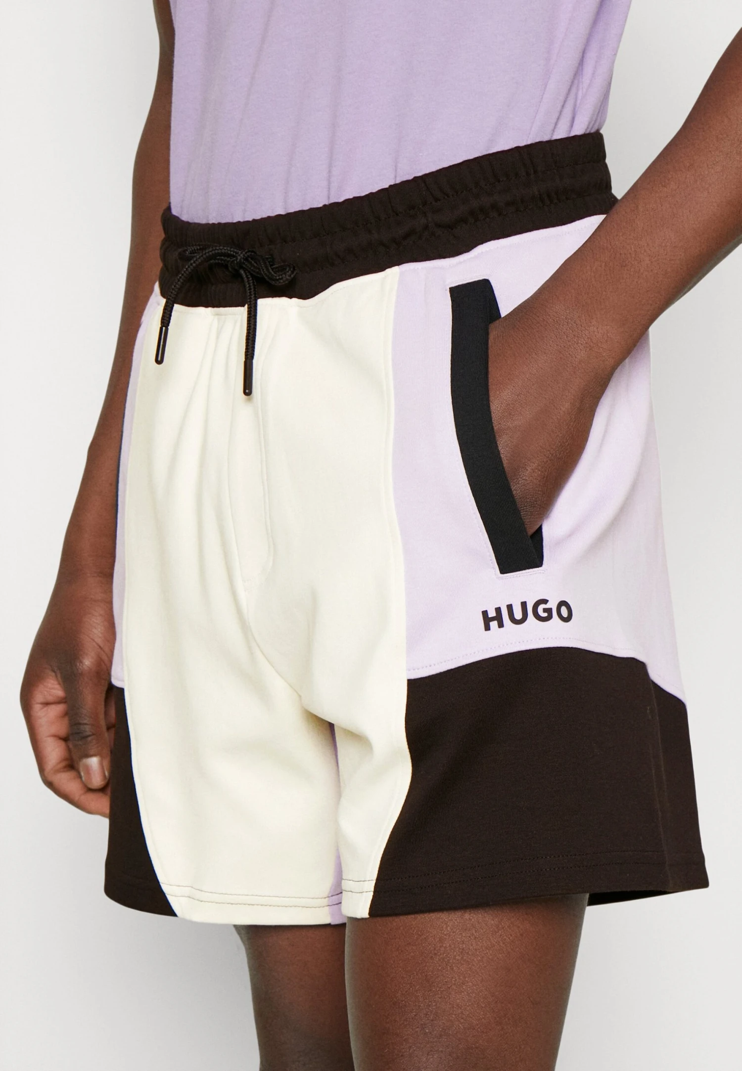 Hugo Dalvador - Shorts - Black 9 Hugo Dalvador - Shorts - Black - Image 7