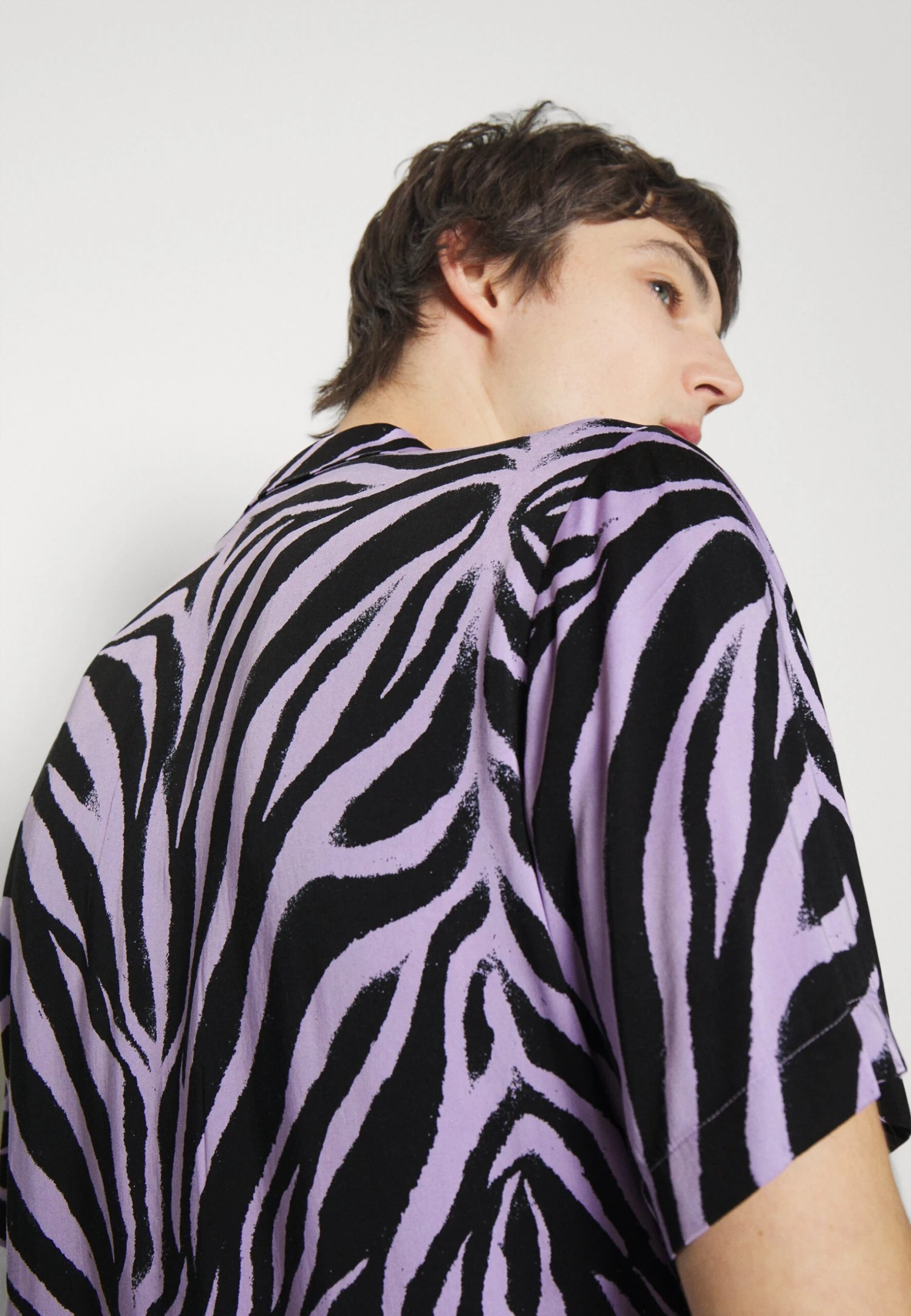 Hugo Ellino - Shirt - Open Purple 7 Hugo Ellino - Shirt - Open Purple - Image 5