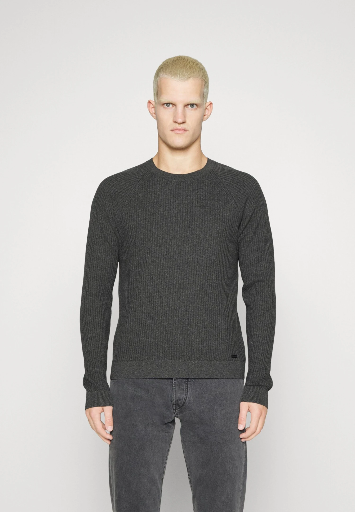 Hugo Sribon - Jumper - Dark Grey 3 Hugo Sribon - Jumper - Dark Grey