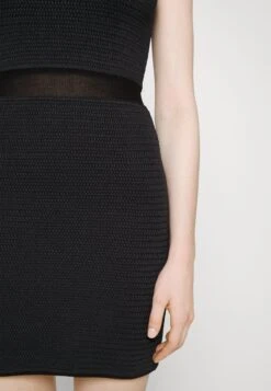 Hugo Sbari - Shift Dress - Black -Hugo 80d1b70615d84c2a95a5099a857774b9