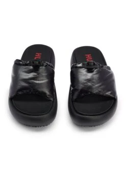 Hugo Pool Slides - Black 14 Hugo Pool Slides - Black -Hugo 8458a49e67c5476a93181aacb3fa6bf8