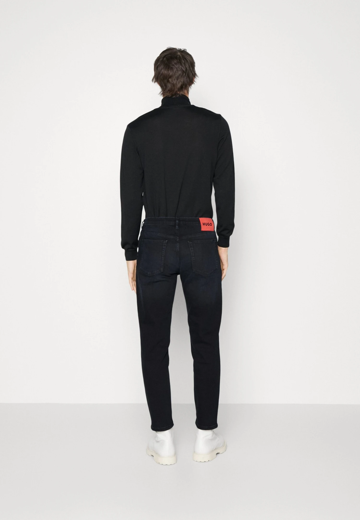 Hugo Jeans Tapered Fit - Dark Blue 5 Hugo Jeans Tapered Fit - Dark Blue - Image 3