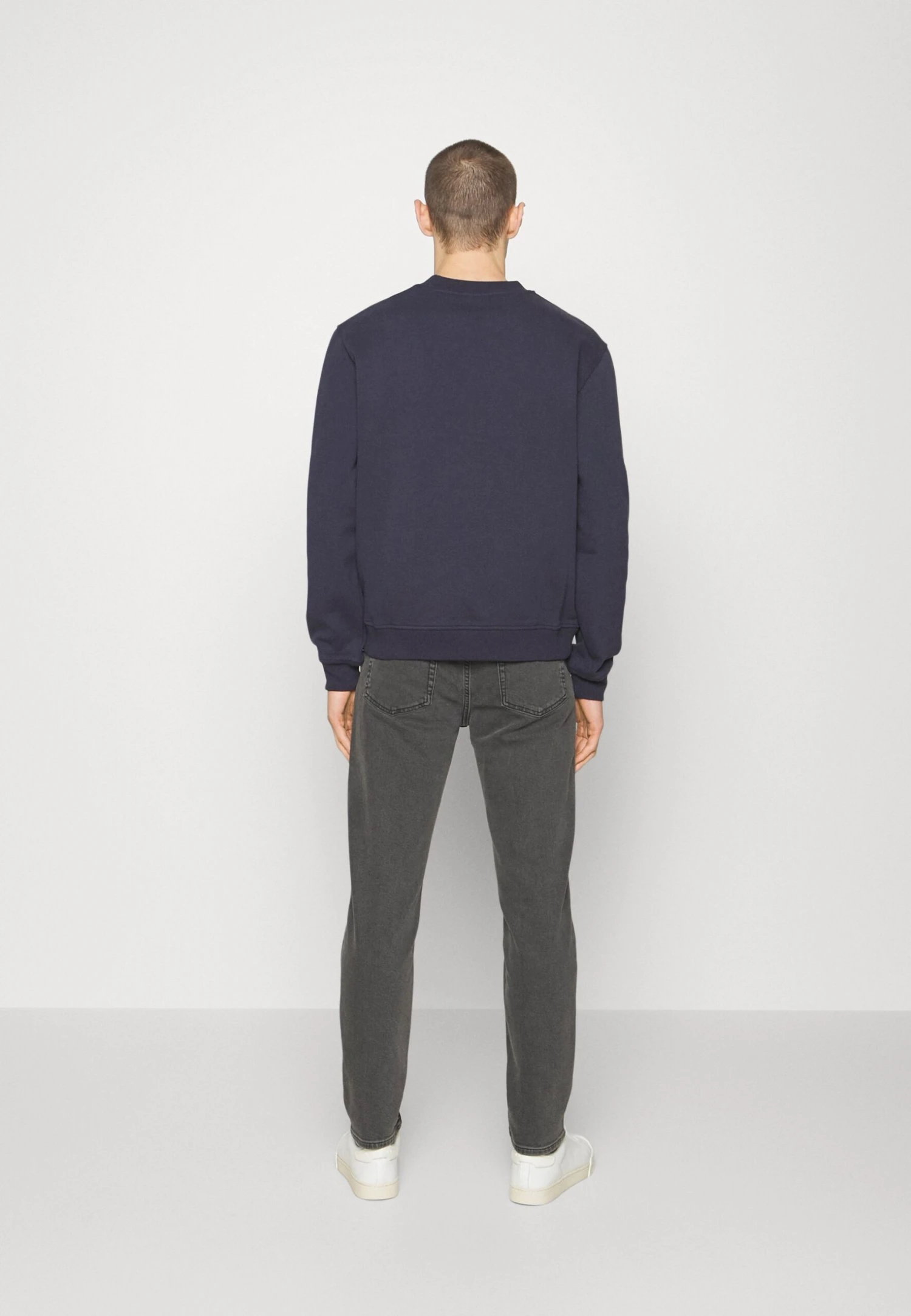 Hugo Jeans Tapered Fit - Grey Denim 5 Hugo Jeans Tapered Fit - Grey Denim - Image 3