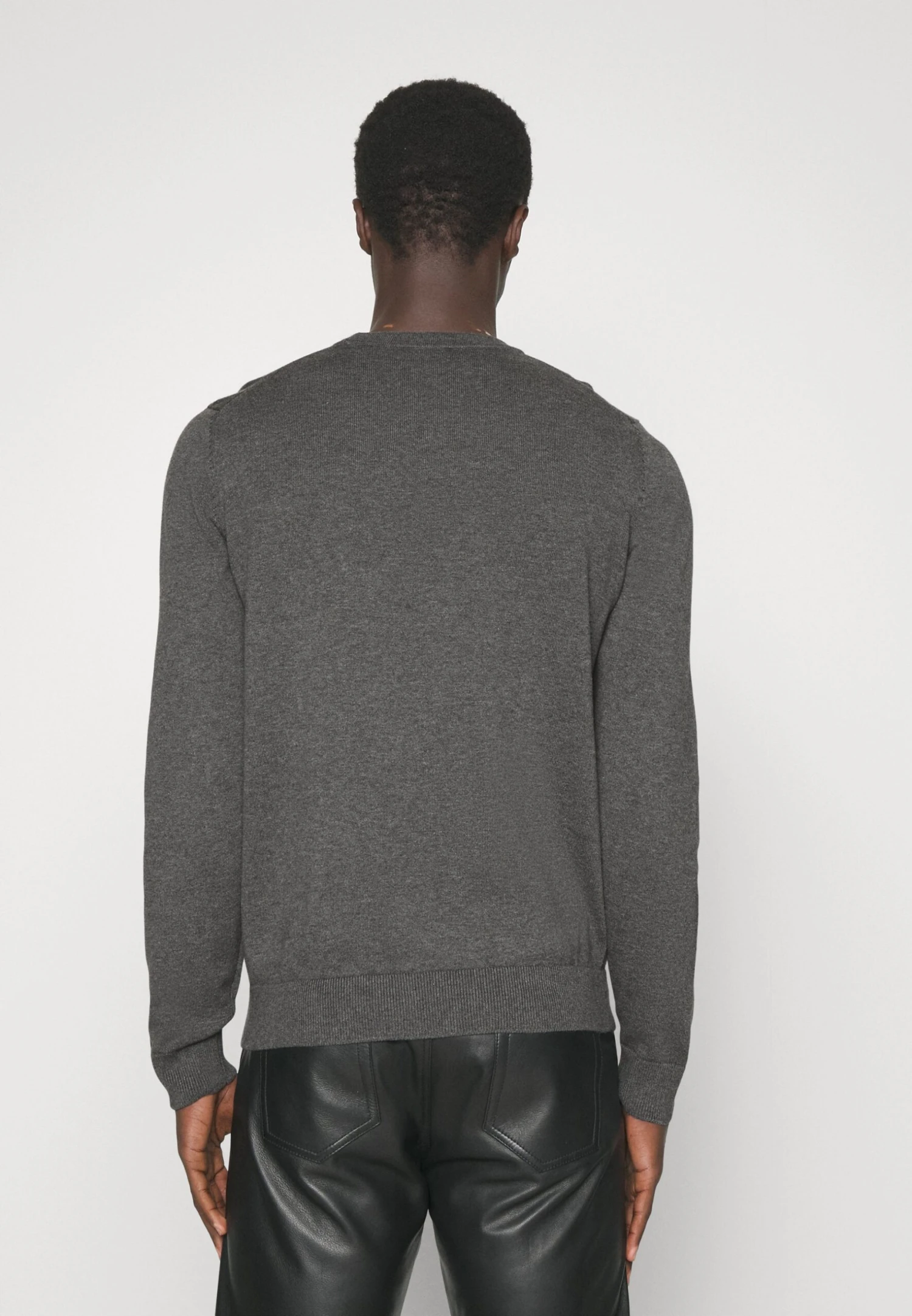 Hugo San Cassius - Jumper - Medium Grey 5 Hugo San Cassius - Jumper - Medium Grey - Image 3