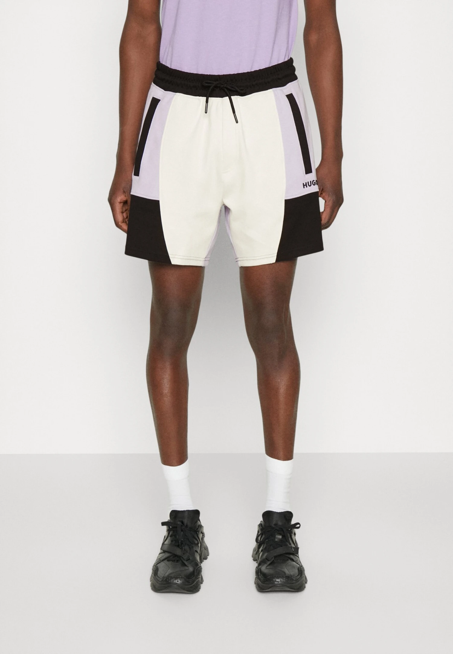 Hugo Dalvador - Shorts - Black 6 Hugo Dalvador - Shorts - Black - Image 4