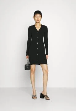 Hugo -Hugo 8e8ffbbb1fa24270b360d6038efbaa73