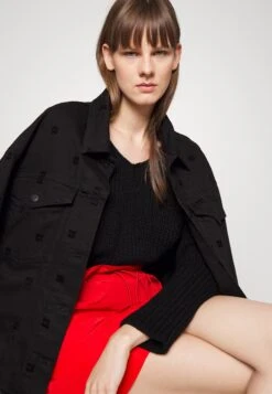 Hugo Sestrelly - Jumper 11 Hugo Sestrelly - Jumper -Hugo 96473f8f5cc648e0a5c40445eb310122