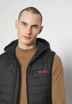 Hugo Beneto - Waistcoat - Black -Hugo 9a443fe1829a4445bed028437653e9d2