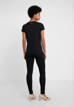 Hugo The Plain Tee - Basic T-Shirt - Black -Hugo 9e6328ed3d4640b5a9b0c63e3a4bca14