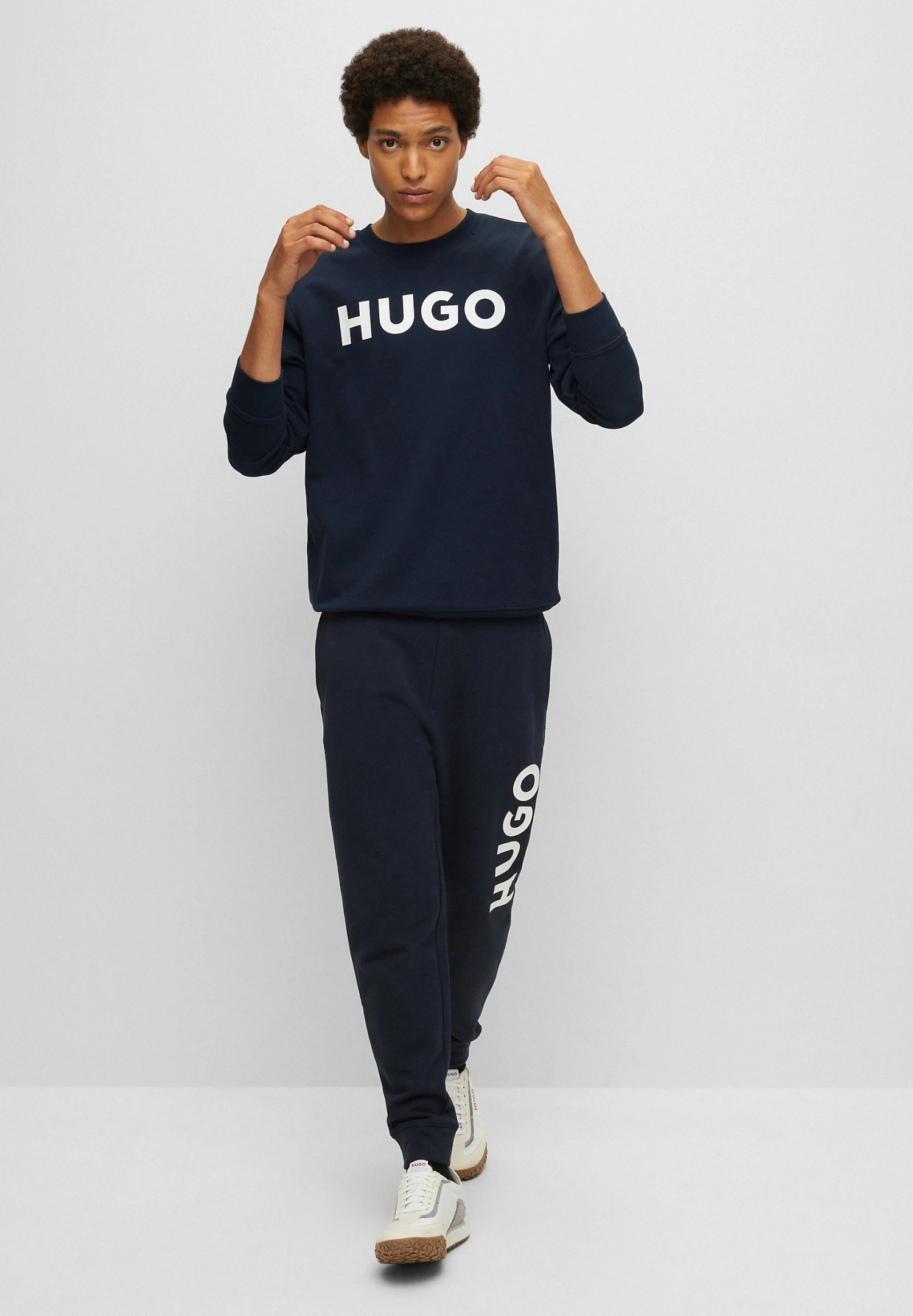 Hugo Dem - Sweatshirt - Dark Blue 3 Hugo Dem - Sweatshirt - Dark Blue