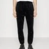 Hugo Daboon - Tracksuit Bottoms - Black 2 Hugo Daboon - Tracksuit Bottoms - Black -Hugo a692e235a66146cb8244dc0ee5f65275