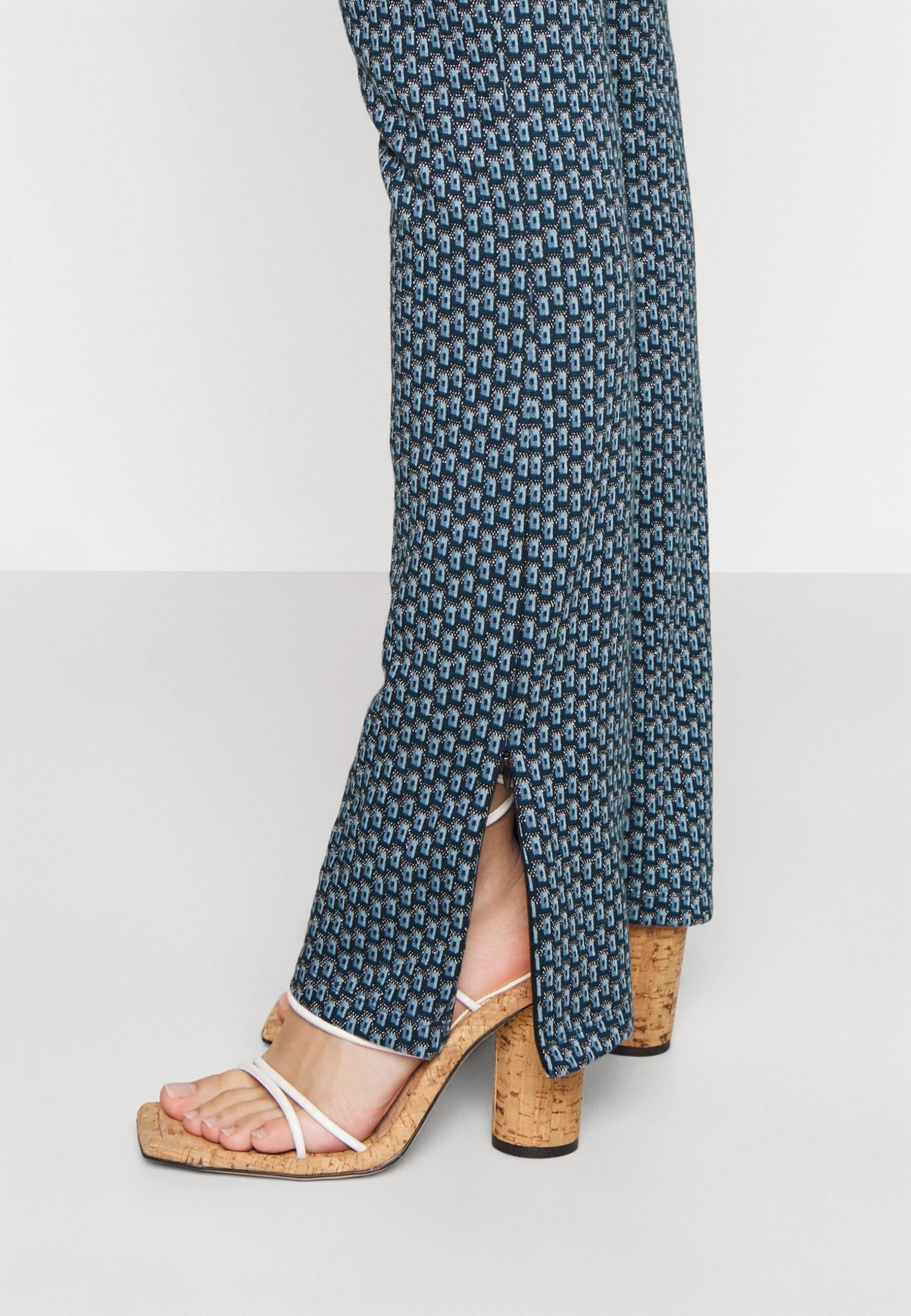 Hugo Narle - Trousers 7 Hugo Narle - Trousers - Image 5