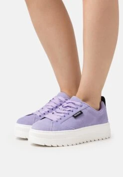 Hugo Lyssa Tenn - Trainers