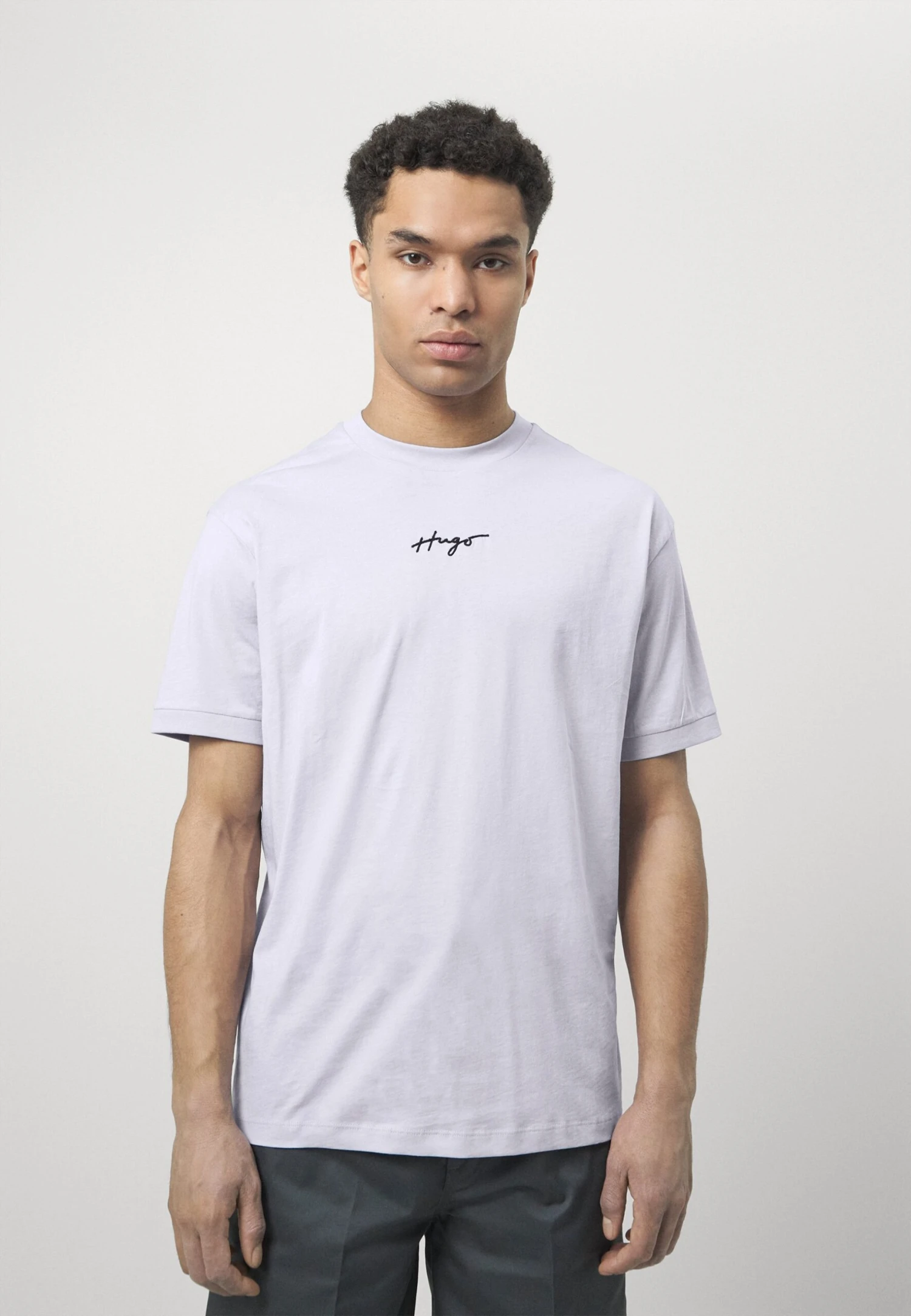 Hugo Dontevideo - Basic T-Shirt - Light Purple Five 3 Hugo Dontevideo - Basic T-Shirt - Light Purple Five