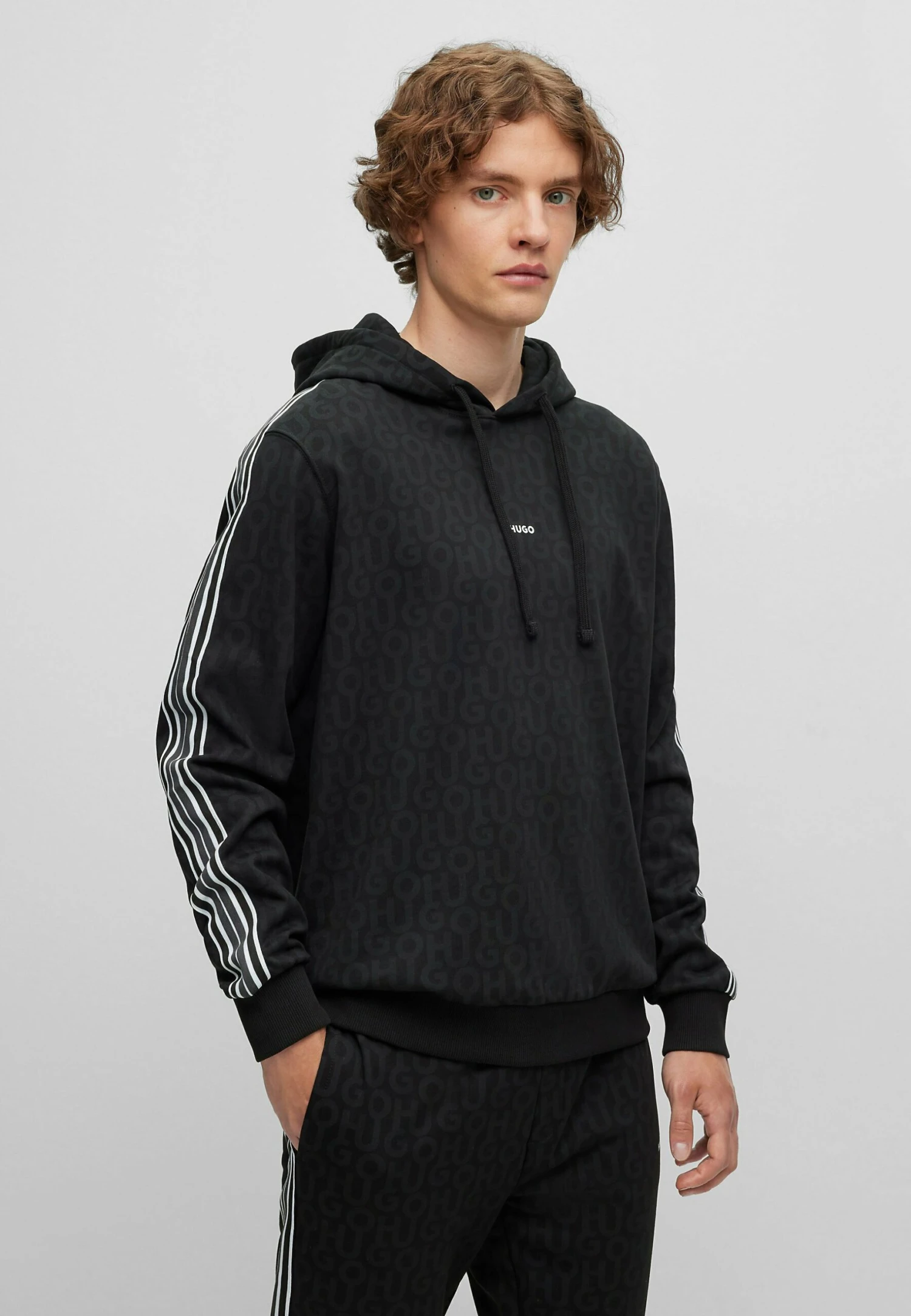 Hugo Dinlan - Hoodie - Charcoal 3 Hugo Dinlan - Hoodie - Charcoal