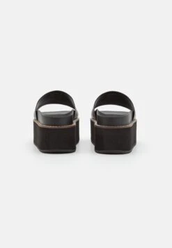 Hugo Lisa - Heeled Mules 12 Hugo Lisa - Heeled Mules -Hugo b1f9b6543009456b815d89bd22c2a56d