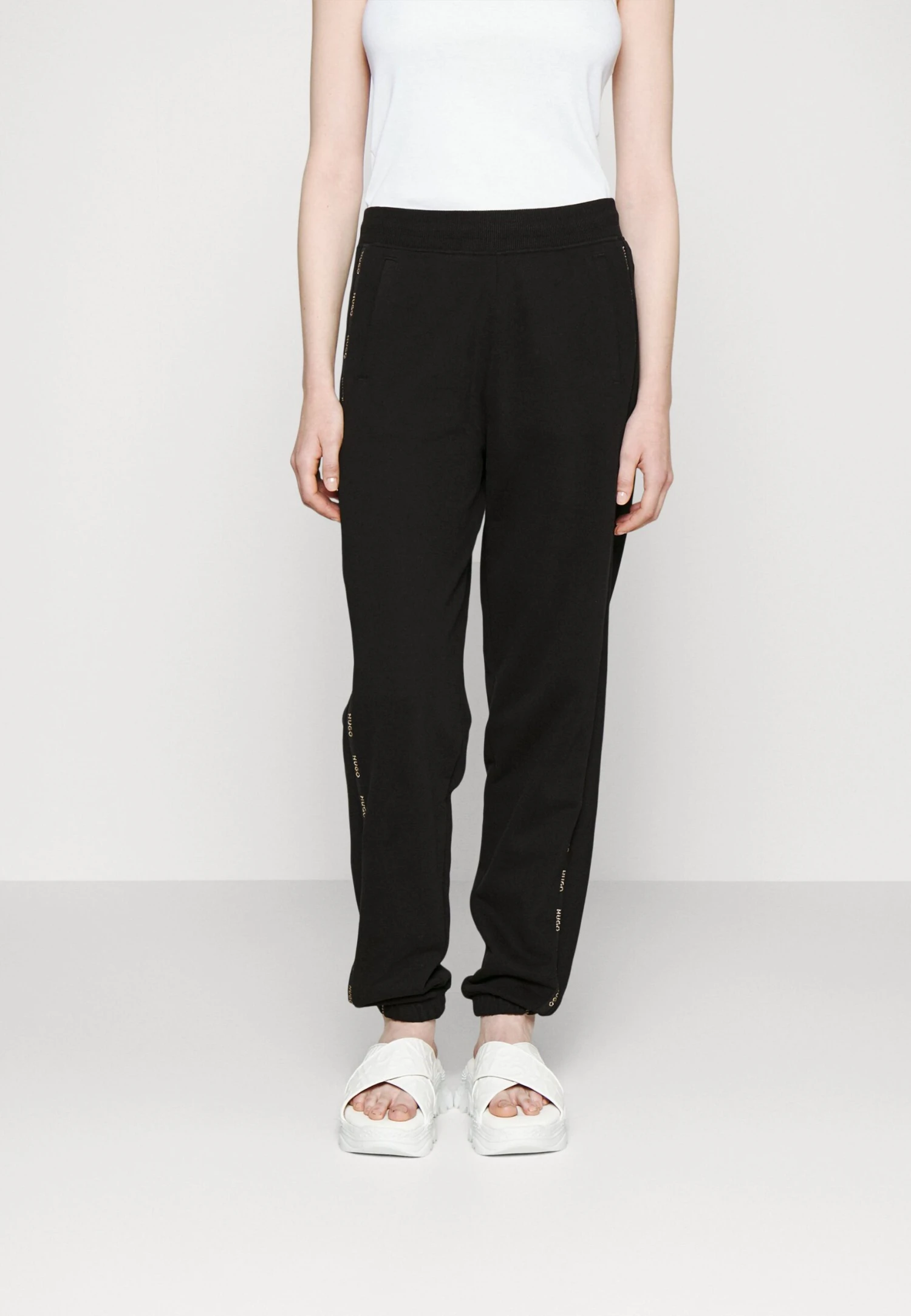 Hugo Nagiri - Tracksuit Bottoms 3 Hugo Nagiri - Tracksuit Bottoms