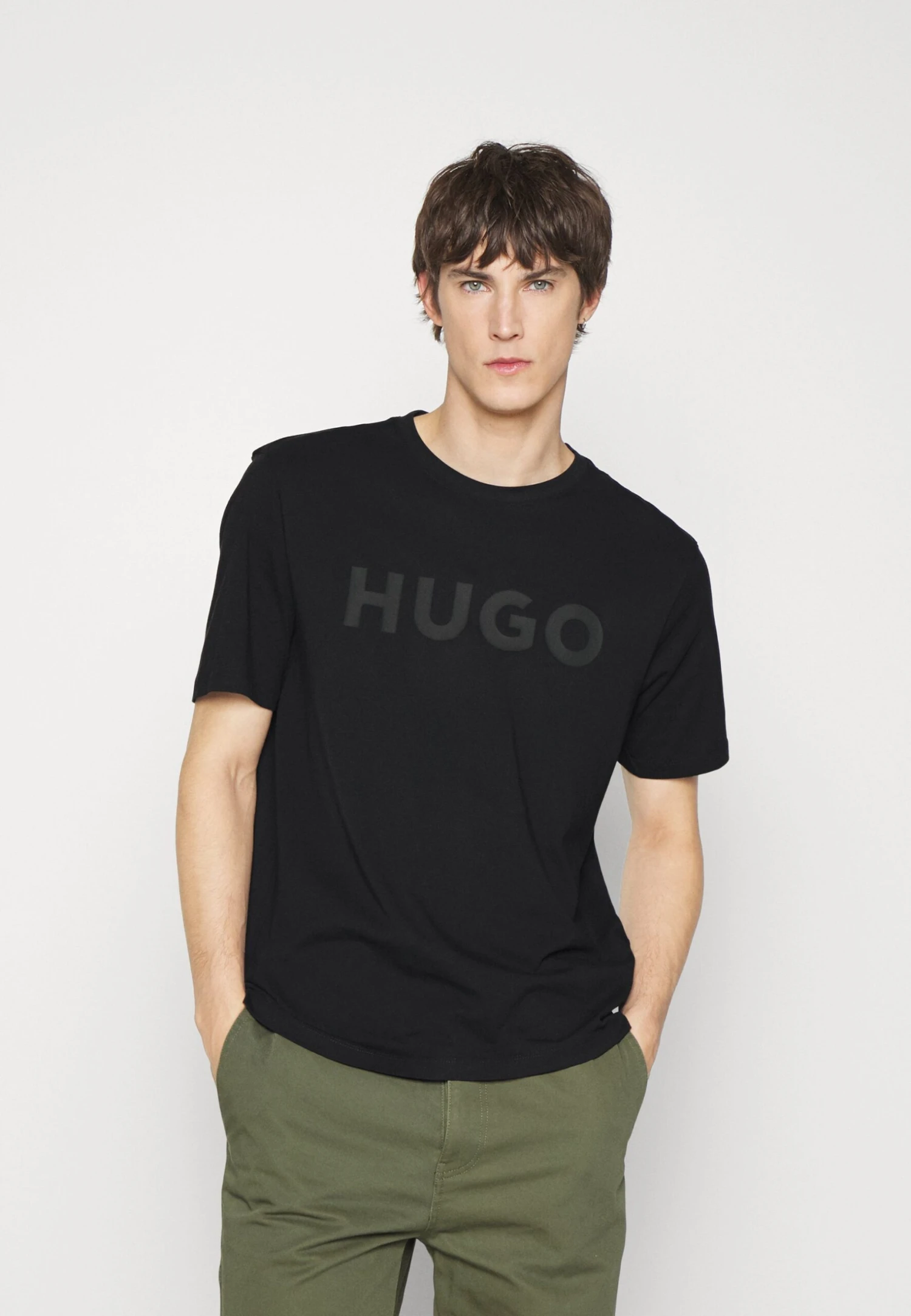 Hugo Dulivio - Print T-Shirt 3 Hugo Dulivio - Print T-Shirt