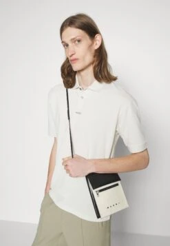 Hugo Dangula - Polo Shirt - Pastel Green 11 Hugo Dangula - Polo Shirt - Pastel Green -Hugo bc9dfe1dd65c42c493aca6e2ecdcf79b