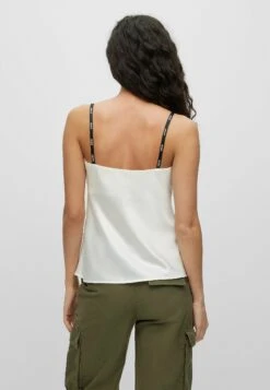 Hugo Casrina - Top 9 Hugo Casrina - Top -Hugo c878d00aa1974f1997ef42bad78b1c8b