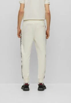 Hugo Dostrich - Tracksuit Bottoms - Natural Eighteen -Hugo c8a6e98cf32c40dca665a4ec8be70441