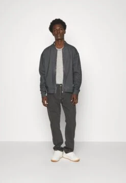 Hugo Darlik - Bomber Jacket - Black 14 Hugo Darlik - Bomber Jacket - Black -Hugo c9dc3a1406f34e7baf7ee297990cbea4