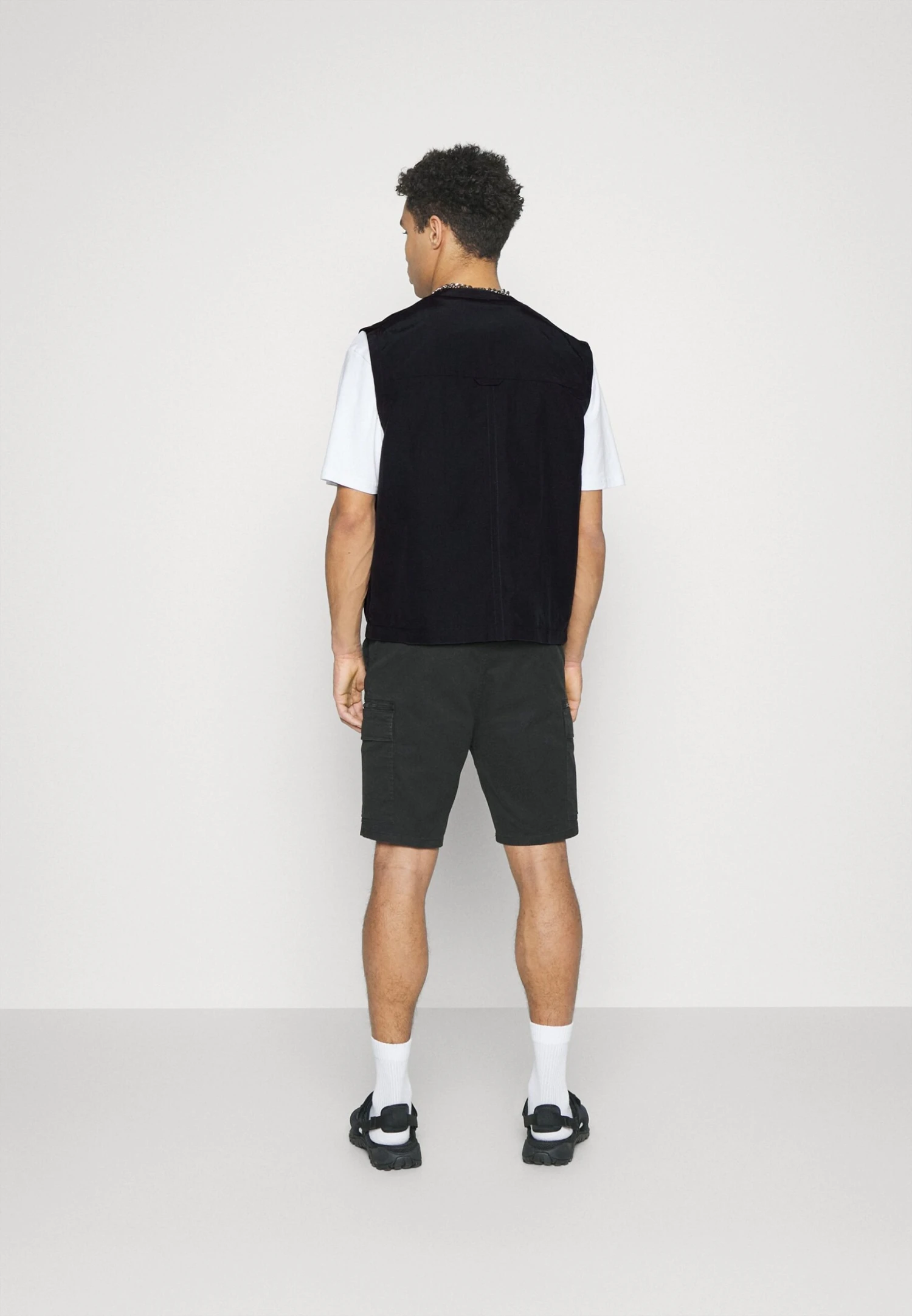 Hugo Bael - Waistcoat - Black 5 Hugo Bael - Waistcoat - Black - Image 3