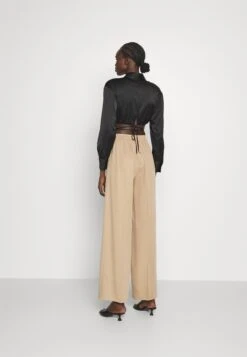 Hugo Hasabella - Trousers 9 Hugo Hasabella - Trousers -Hugo cc8b78fd425a4cdea389c20945f55bad