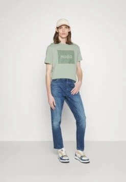 Hugo Dulive - Print T-Shirt - Light Pastel Green -Hugo ce9121aa1eb24436b5670a76fe120121