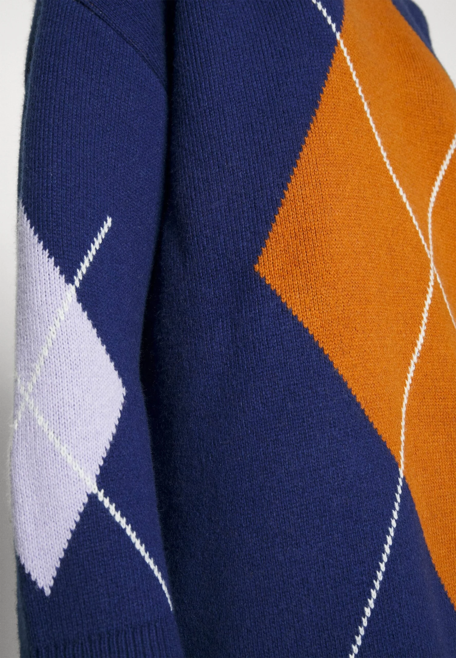 Hugo Sleppya - Jumper 7 Hugo Sleppya - Jumper - Image 5