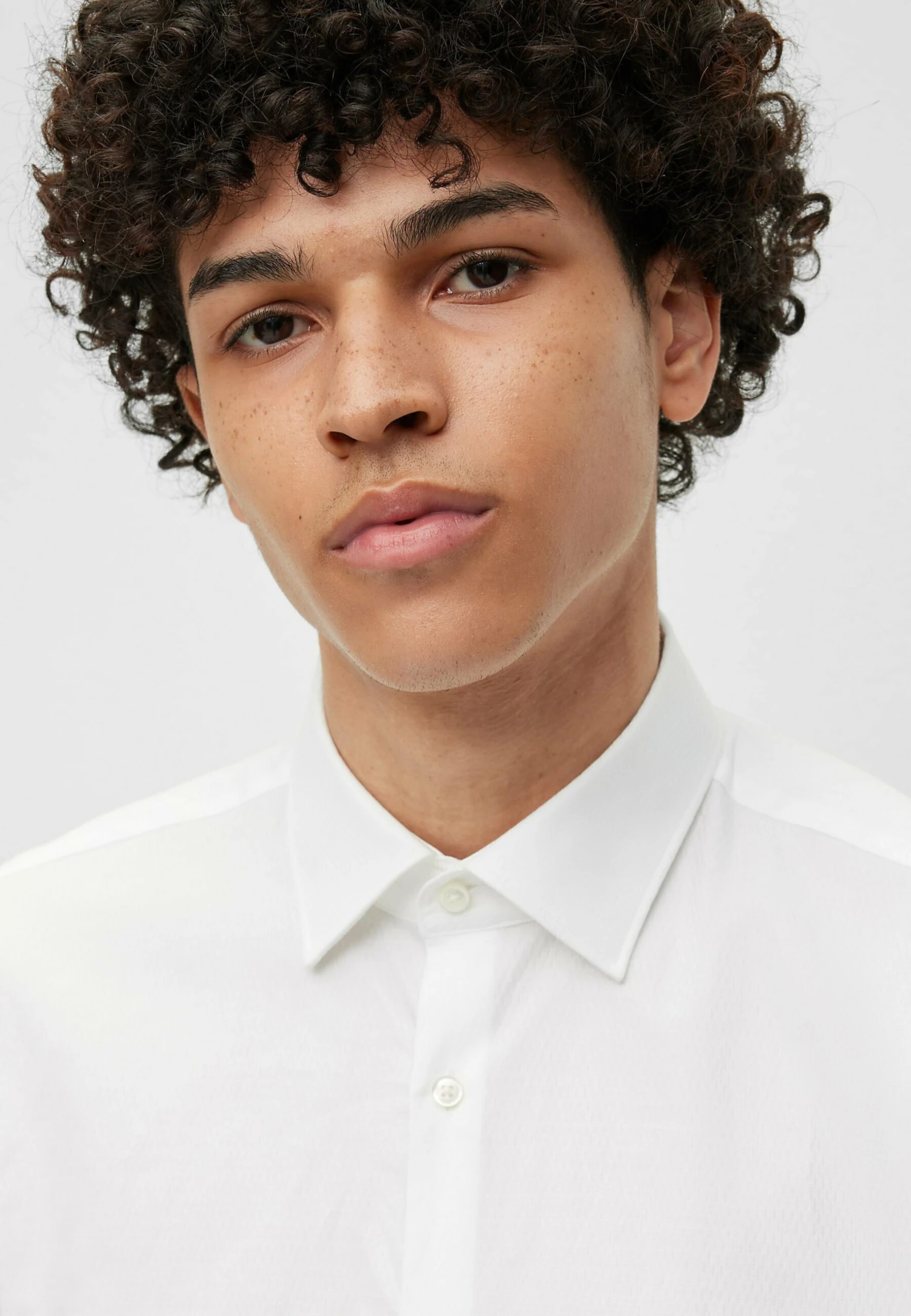 Hugo Kenno - Shirt - Open White Seventynine 6 Hugo Kenno - Shirt - Open White Seventynine - Image 4