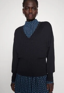 Hugo Slinnye - Jumper - Black -Hugo e58d06ecfe0941f1b806ad51800900ab