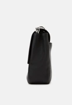Hugo Jodie Shoulder Bag - Handbag - Black 11 Hugo Jodie Shoulder Bag - Handbag - Black -Hugo ec5654fae9e843cc81bc41a986f0815a