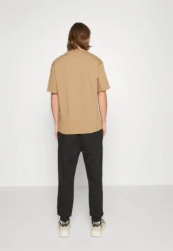 Hugo Drokko - Tracksuit Bottoms - Black -Hugo ecc6f90fa9ed44229224d5d3af432261