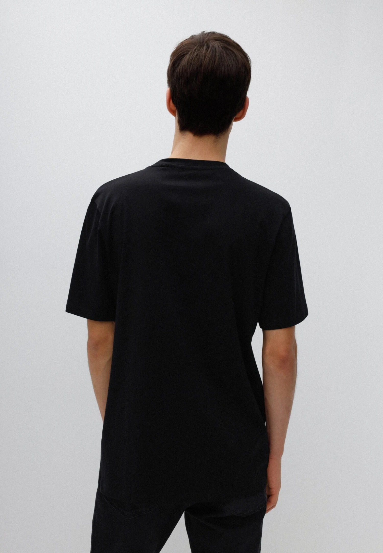 Hugo Dulivio - Print T-Shirt - Black 5 Hugo Dulivio - Print T-Shirt - Black - Image 3