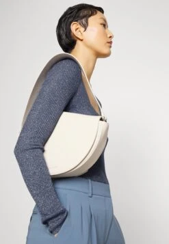 Hugo Sunessy - Jumper -Hugo ee0798d9facc4130bdfa457f43220e9b