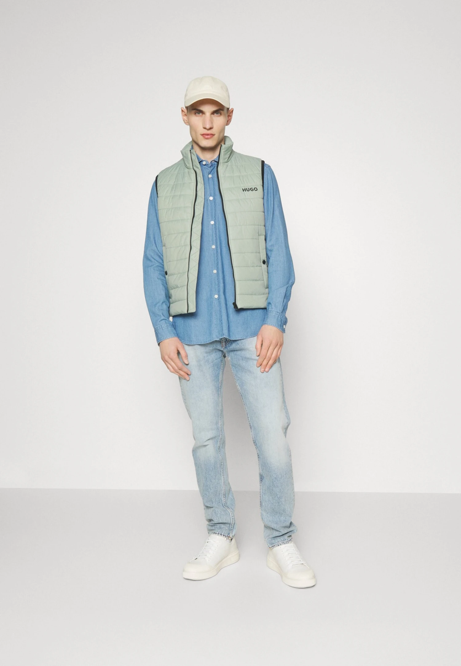 Hugo Bentino - Waistcoat 4 Hugo Bentino - Waistcoat - Image 2