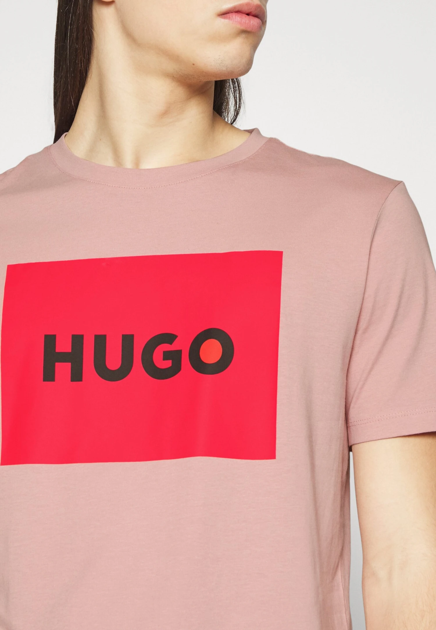 Hugo Dulive - Print T-Shirt - Pastel Pink 7 Hugo Dulive - Print T-Shirt - Pastel Pink - Image 5