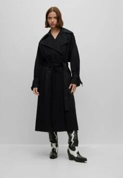 Hugo Mannika - Trenchcoat - Black One