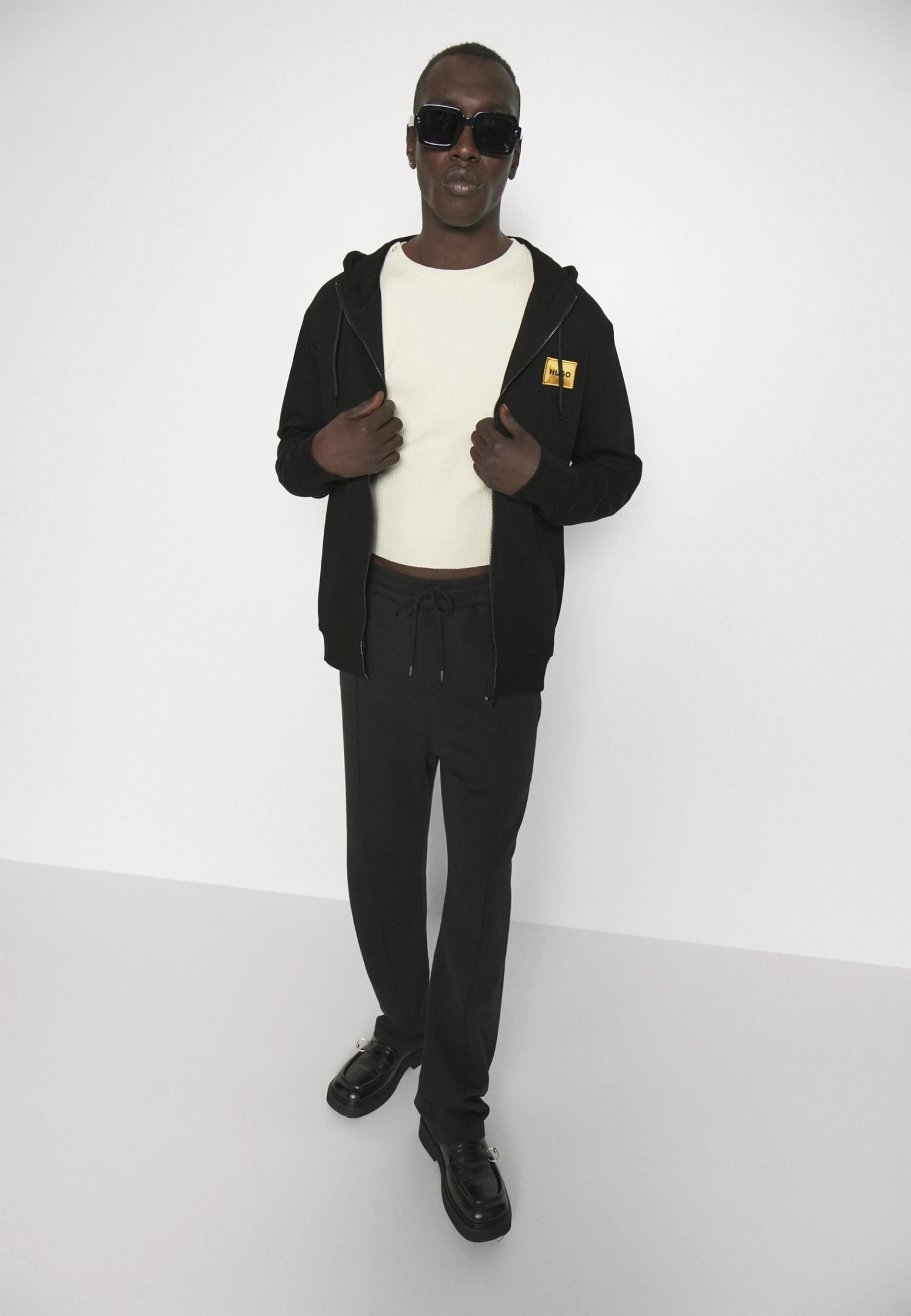 Hugo Daple - Zip-Up Sweatshirt - Black 6 Hugo Daple - Zip-Up Sweatshirt - Black - Image 4