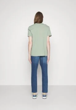 Hugo Dulive - Print T-Shirt - Light Pastel Green -Hugo fd19f0eda195452989586933f5cee1a5