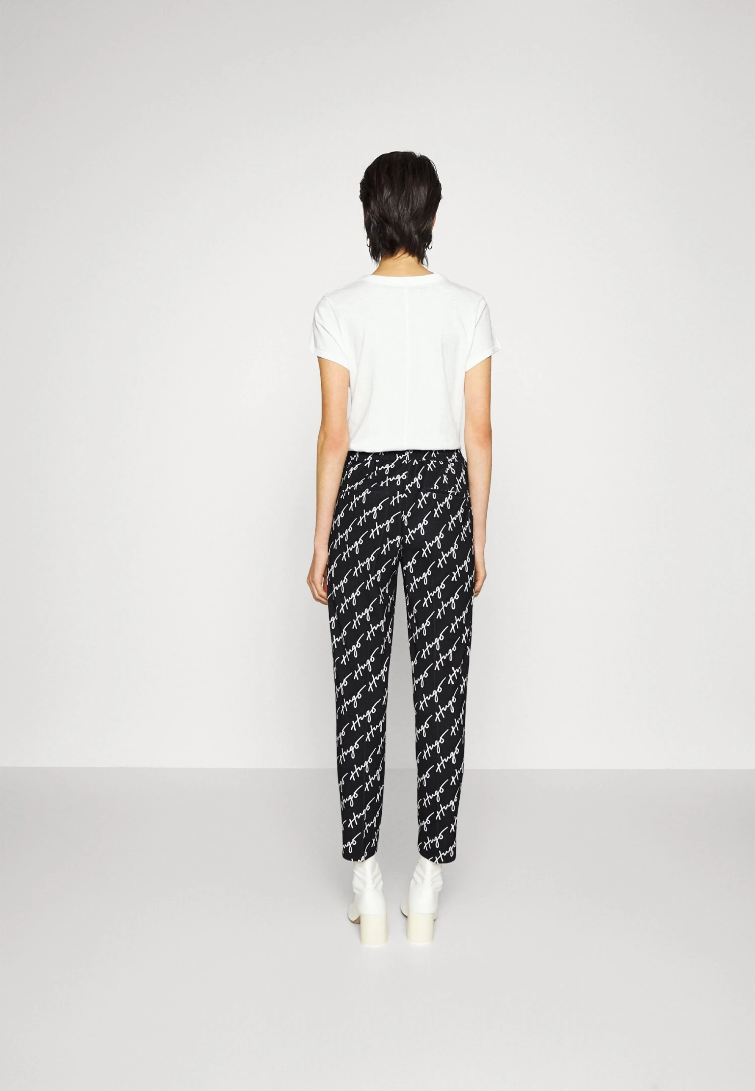 Hugo Hemias - Trousers 5 Hugo Hemias - Trousers - Image 3