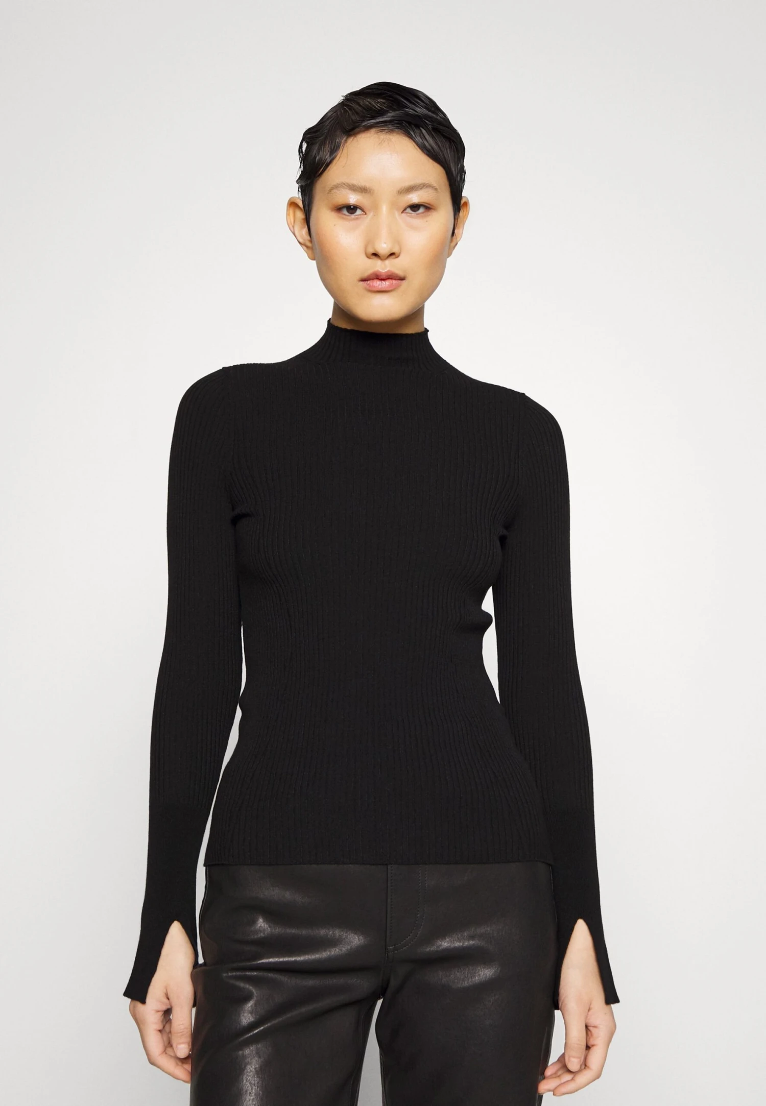 Hugo Sotelline - Jumper 3 Hugo Sotelline - Jumper